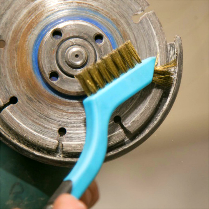 hand brush